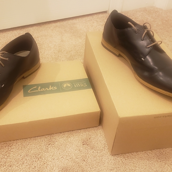 Clarks - Picture 2 of 2